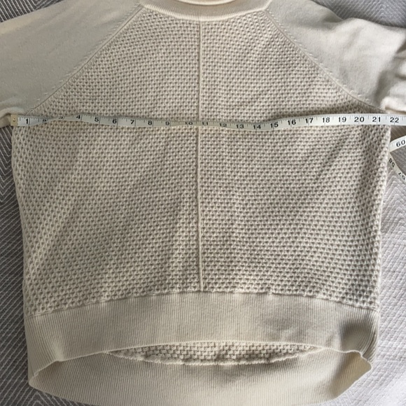 Merino wool turtleneck sweater - Picture 12 of 15